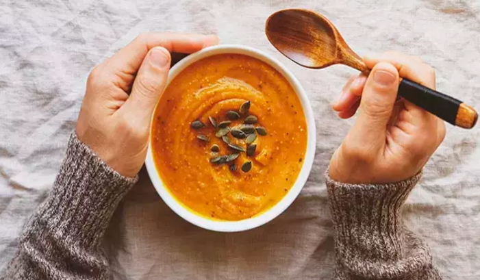 Zencefilli balkabağı çorbası