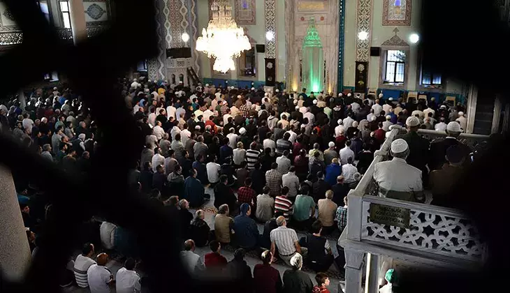 BAYRAM NAMAZI NASIL KILINIR?