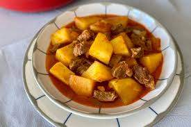 Etli Patates Yemeği (Sulu Yemek Tarifi)